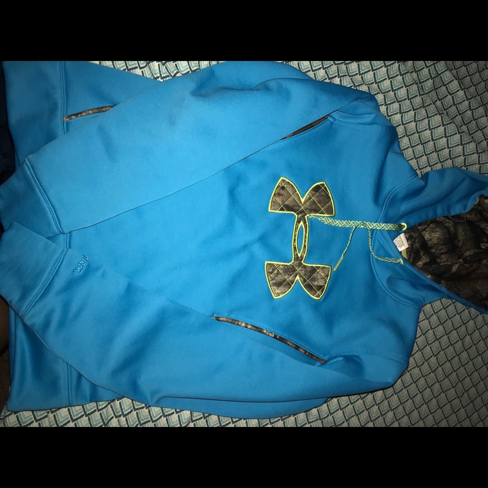 Women’s under armor jacket